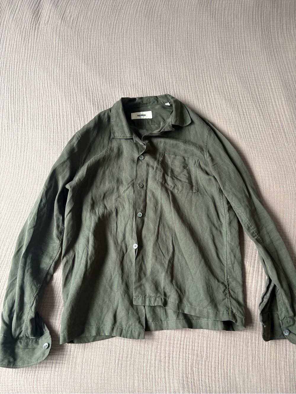Buck Mason Men’s Linen Camp Collar